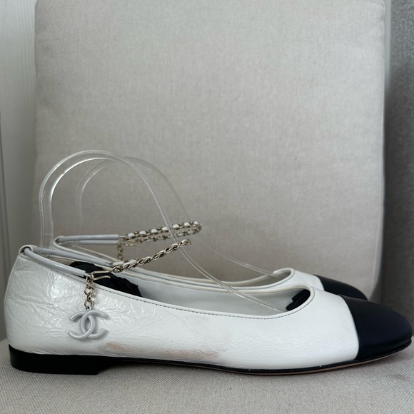 Chanel White Ballerina Flats - Picture 7 of 16